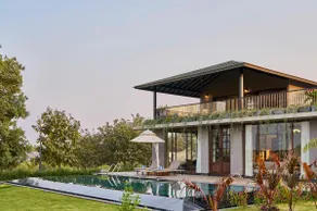 Soulitude 4BDR Luxury Pet Friendly Villa - Image 3