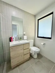 Modern 5-Bedroom, 3-Bathroom Home in Leppington - Image 5