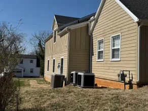 Walnut Way Apartment - Image 3