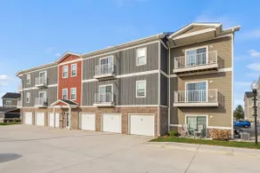 Work-Friendly 2BR/2BA • Gym • Pool • Desk - Image 5