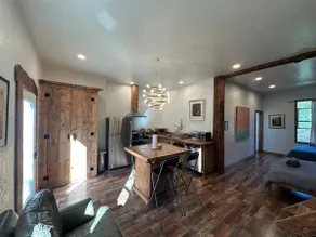 Hilltop Bunkhouse - Image 4