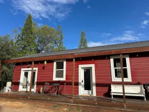 Hilltop Bunkhouse - Image 2