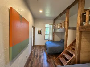 Hilltop Bunkhouse - Image 5