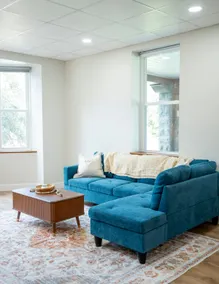 Cozy Corner Near UPMC & Downtown - Image 2
