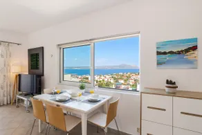 Vista Penthouse in Plaka With Shared Pool -BY APOKORONAS VILLAS - Image 4