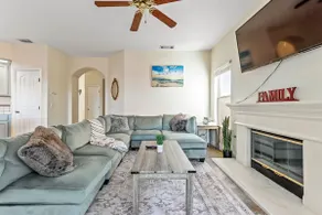 5BD Spacious Haven | Billiards, Air Hockey, Games+ - Image 2