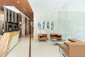 Stylish Apt with Balcony & Views - Image 2