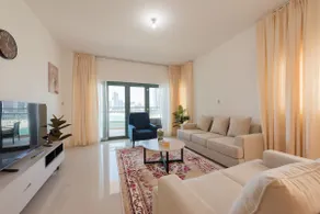Stylish Apt with Balcony & Views - Image 4