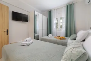Nikol Seaview Luxury Apartments - Image 5