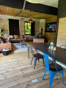 Cozy Loft + Billiards + Airport - Image 2