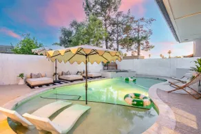 Cottage Villa - Pool Sauna Hot Tub Yoga Room - Image 5