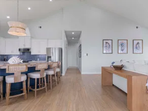 'Forever5o' A Bayfront Retreat - Image 5
