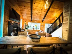Magic in Poconos *5br Hot tub*Fire pit* Game room - Image 3