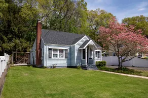 Cozy Nest~3Bed & 2Bath Home~14 mins to Hartford - Image 3