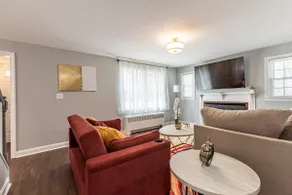 Cozy Nest~3Bed & 2Bath Home~14 mins to Hartford - Image 4