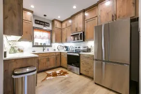 Tom Green Townhouse 2BR/2.5BA - Image 3