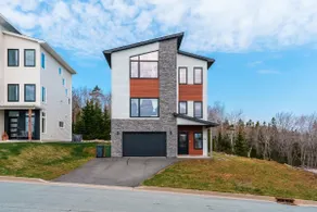 Halifax Getaway in Nature 4-bedroom House - Image 3