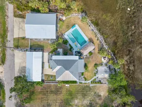 Steinhatchee Oasis- Sleeps 12 with private pool - Image 3