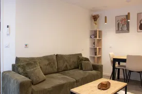 Modern - Image 2