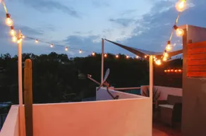 House with Roof Garden + Private Jacuzzi in Teques - Image 3