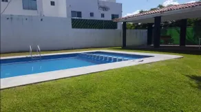 House with Roof Garden + Private Jacuzzi in Teques - Image 5