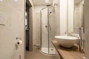 Charming two-room apartment downtown - Image 5