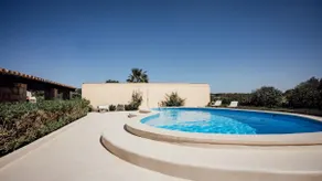 Idyllic finca with pool | vineyards - Image 3