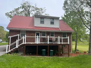 Cozy Cottage at Wise - Image 3