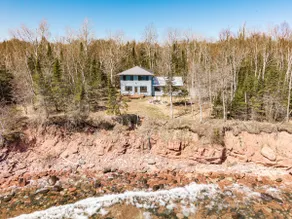 Lake Superior/Sleeps 11/Dog-Friendly - Image 2