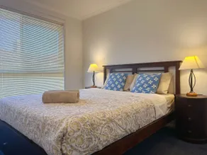 Comfy Stay Near Bay, Park & City - Image 4