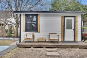 Walkable Private Studio with Pickleball Court - Image 2