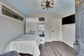 Walkable Private Studio with Pickleball Court - Image 3