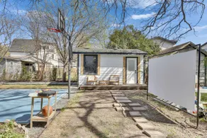 Walkable Private Studio with Pickleball Court - Image 5