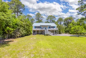 Blue Seas - Sleeps 16 - Close to Beach - Image 5