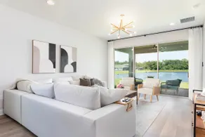 Luxury Escape on the Water - Image 2