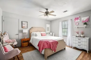 King 3bedroom, centrally located - Image 5