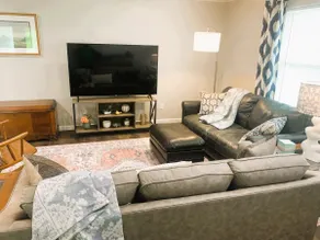 Pet-friendly, accessible home - Image 3