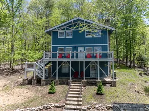 Spring Sale - Sleeps 18. NEW Hot Tub and Sauna - Image 2