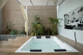 Sereno Santorini 2bhk Greek vibes w/ pvt jacuzzi - Image 3