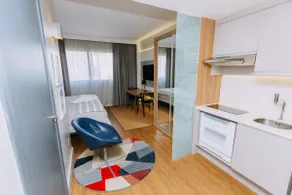 Cozy Studio in Batel – Wi-Fi and Parking - Image 4