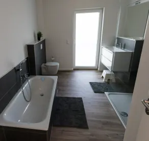 Air-conditioned upstairs apartment - Image 5