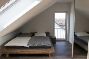 Air-conditioned upstairs apartment - Image 3