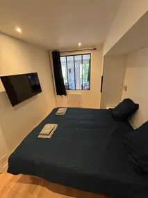 Elegant 2-room apartment – 5 min from Geneva Airport / UN / CERN - Image 4