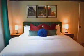 Peaceful & Cozy Florence Retreat | King Bed | W&D - Image 2