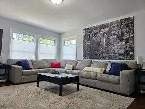 Cozy Home Sleeps up to 10 - Image 2