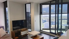 Free Parking! High Level 2b apt in the Valley - Image 5