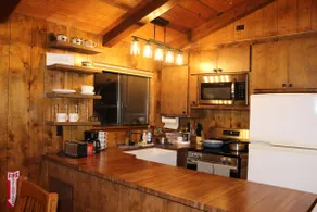 Lakeview Yosemite House - Panoramic Sauna_Jacuzzi - Image 3