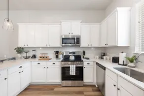 Modern Magnolia Cottage | Pool & Gym Access - Image 2