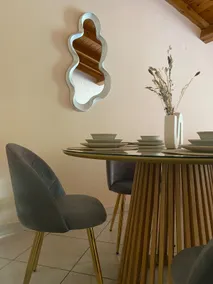 Fhouse Luxury Apartment - Image 3