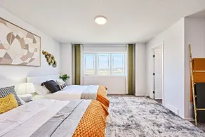 Waterfront Homey Retreat AC|Garage|YYC&Banff Route - Image 2